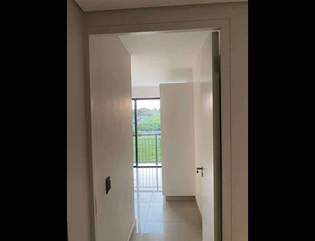 2 BEDROOM APARTMENT FOR SALE IN UMHLANGA RIDGE